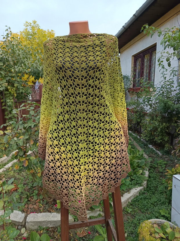 Sal/eșarfă croșetat/a manual