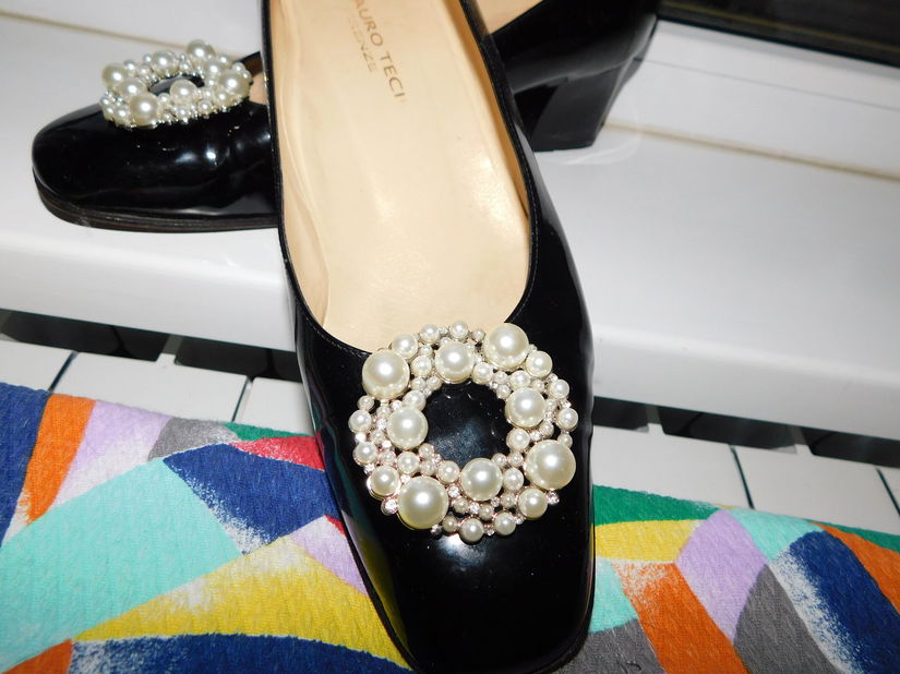 Brose noi pantofi,  adaptabile  oricaror modele