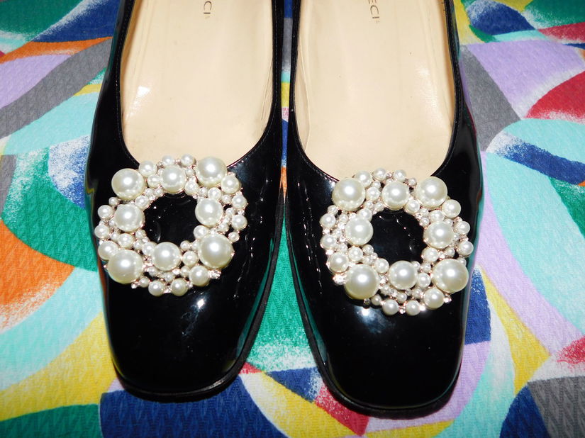 Brose noi pantofi,  adaptabile  oricaror modele