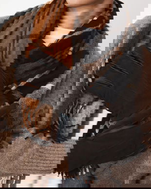 Medicine manusi culoarea maro