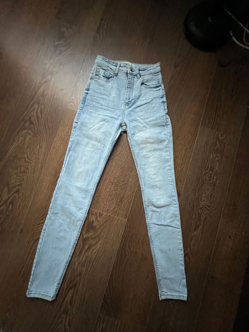 Blugi Mango
