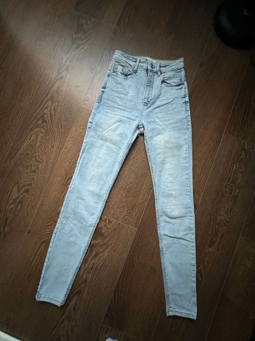 Blugi Mango