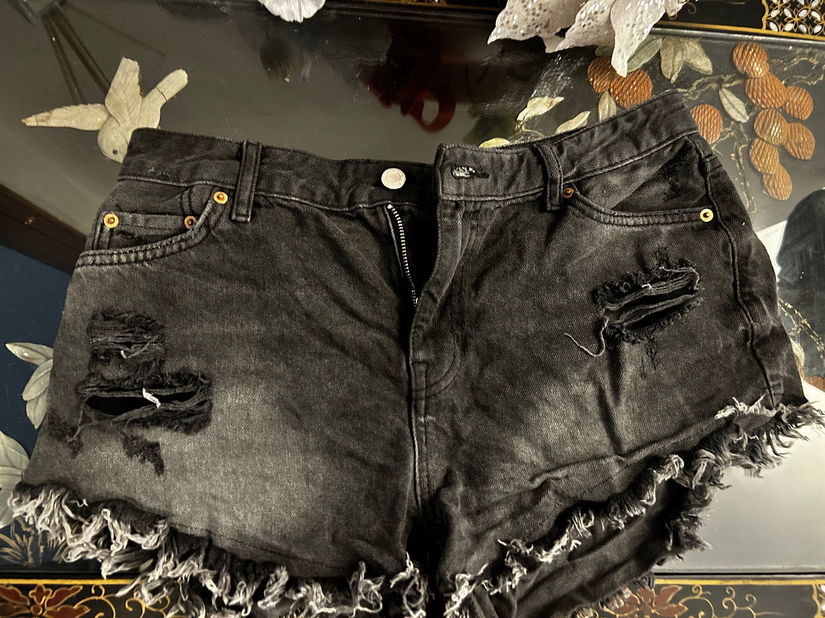 pantaloni scurți bershka