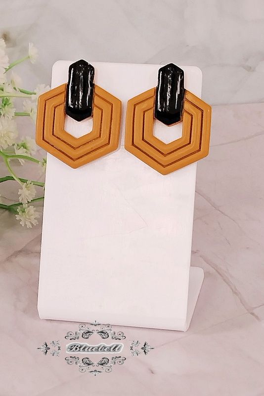 Cercei studs cu rășină