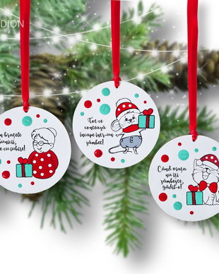 Decoratiune de pom Craciun glob pictat manual cu mesaj