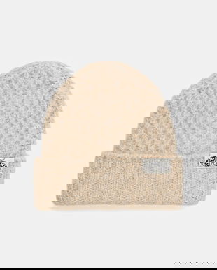 Medicine caciula culoarea bej