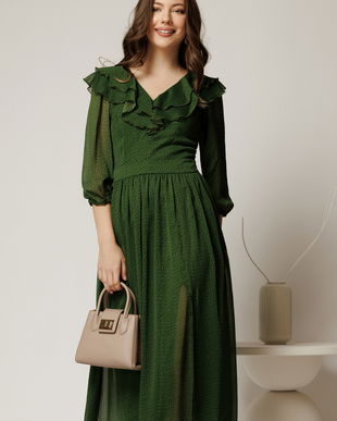 Rochie midi din voal verde cu buline si volanase la decolteu