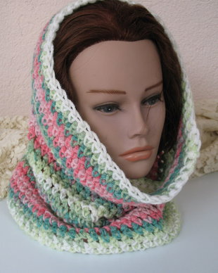 Guler/fular/accesoriu crosetat