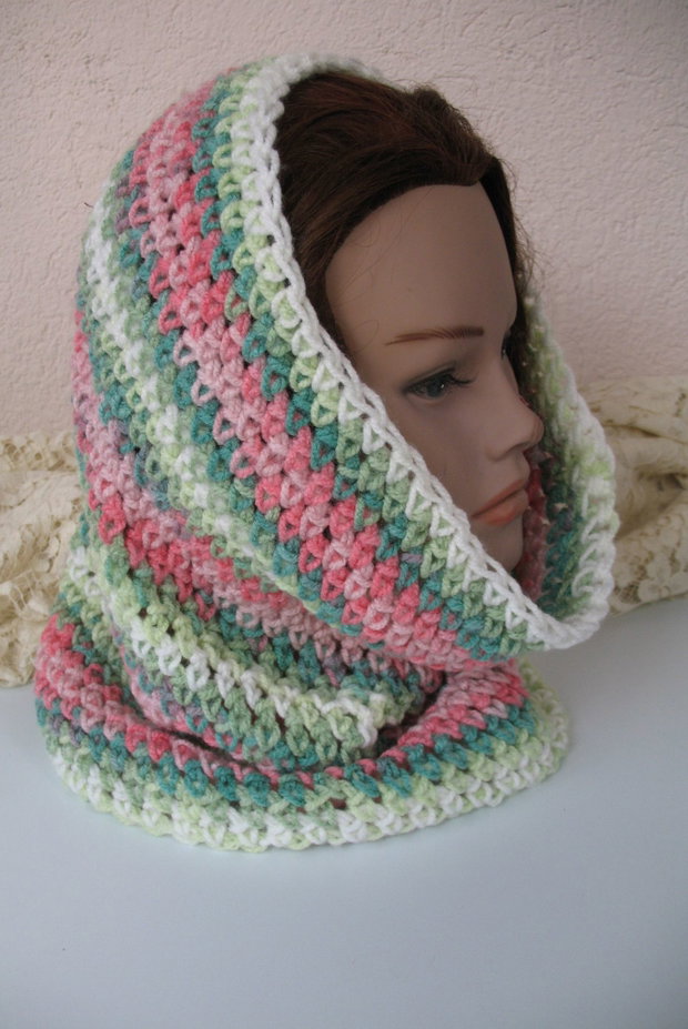 Guler/fular/accesoriu crosetat
