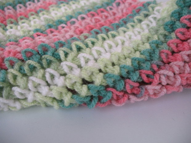 Guler/fular/accesoriu crosetat