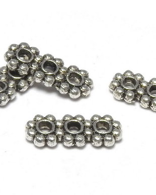 Distantier metalic, 3 siruri, argintiu antichizat, 10.5x4.3 mm