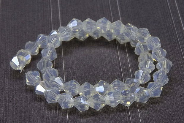 Cristale din sticla, biconice, lucioase, 4 mm, transparente-J-A05-C05