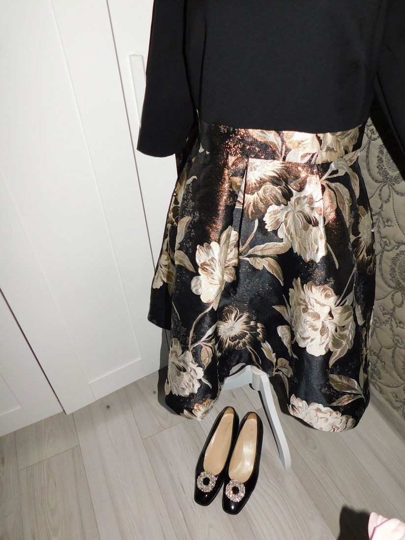 Rochie ocazie, Christian Berg , masura 46 ,  brocart , deosebita, noua