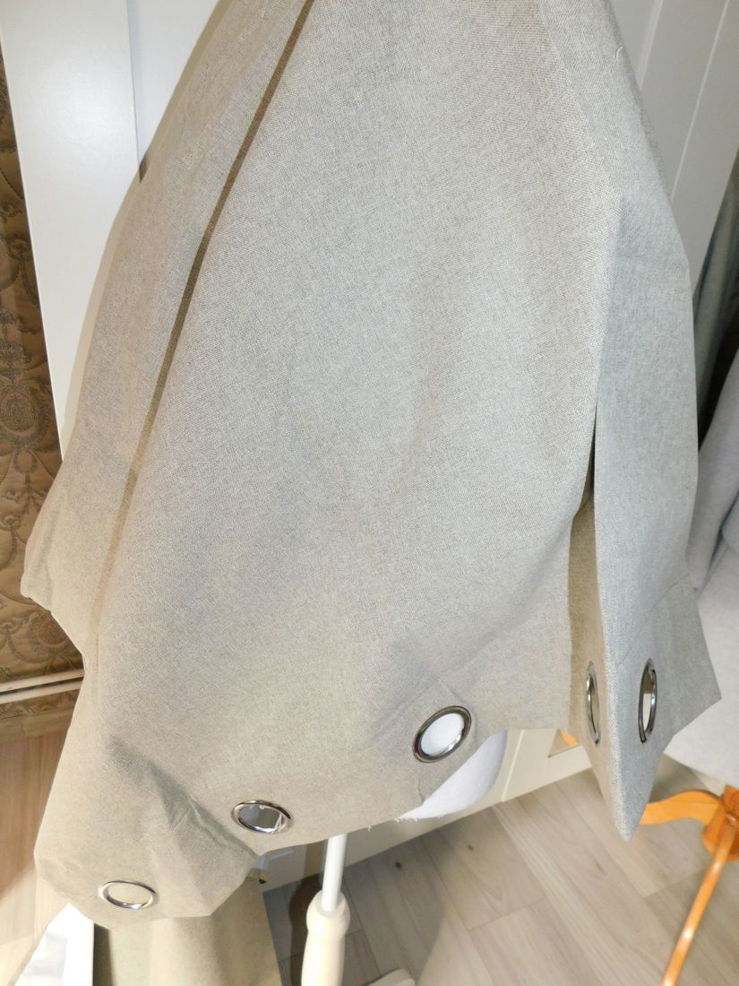 2  draperii noi   blackout,  inele , bej , elegante