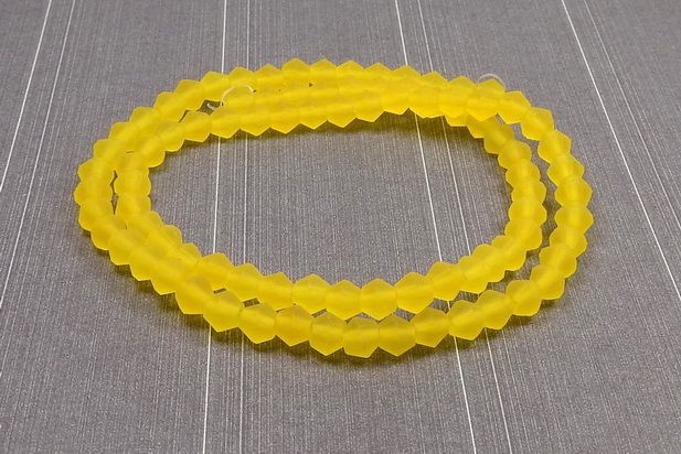 Cristale din sticla, biconice, frosted, 2 mm, galben auriu