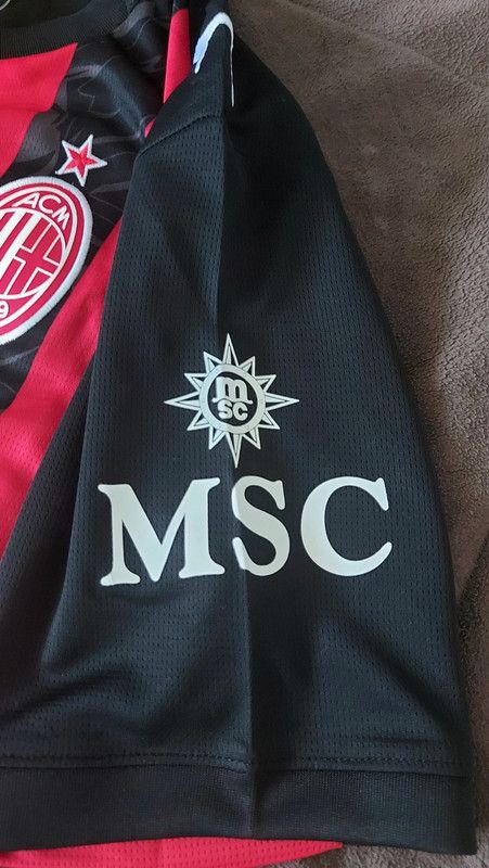 AC Milan home kit 2025 / 2026