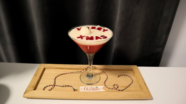 Xmas Martini -lumanare parfumata din ceara de soia