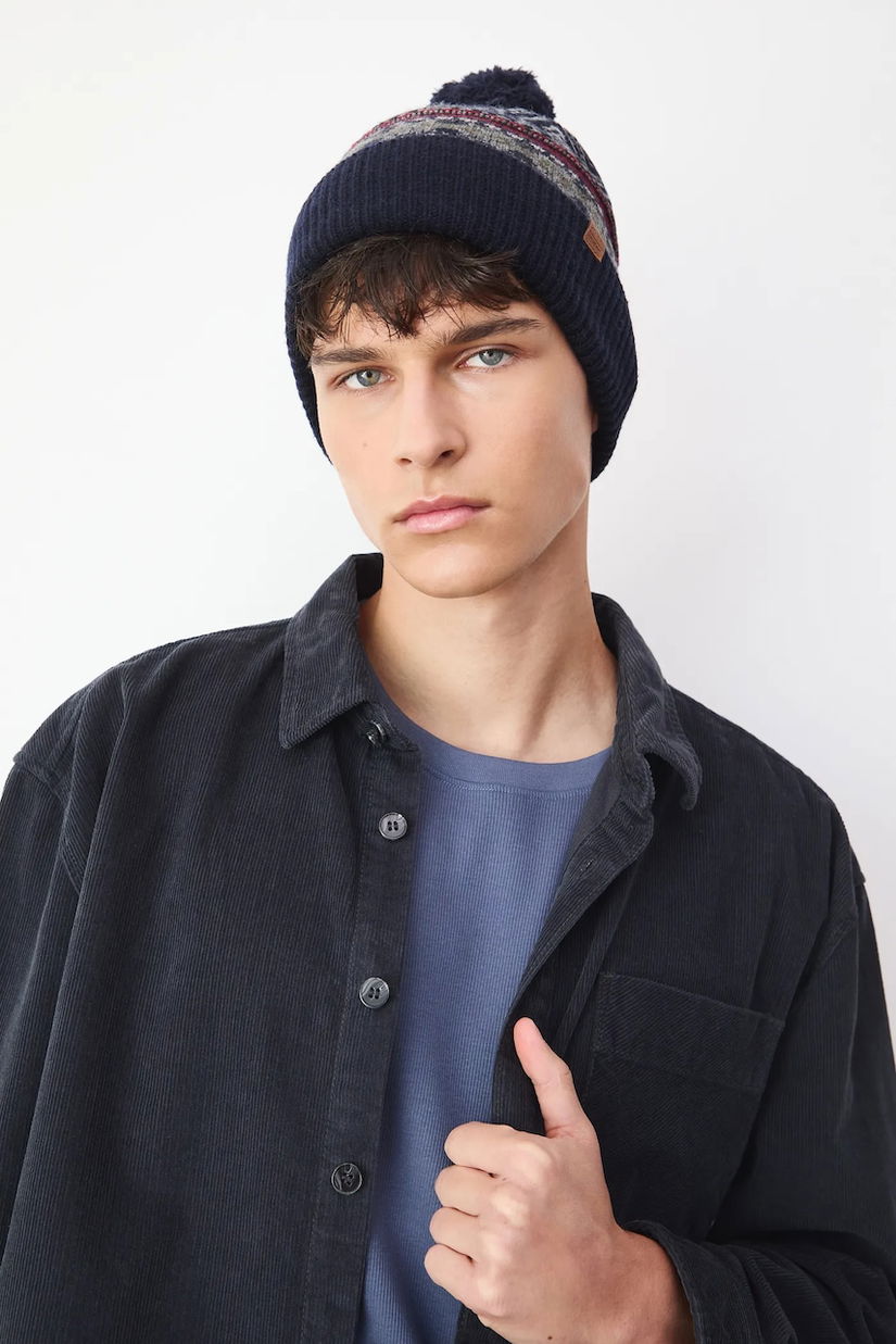 Medicine caciula de lana