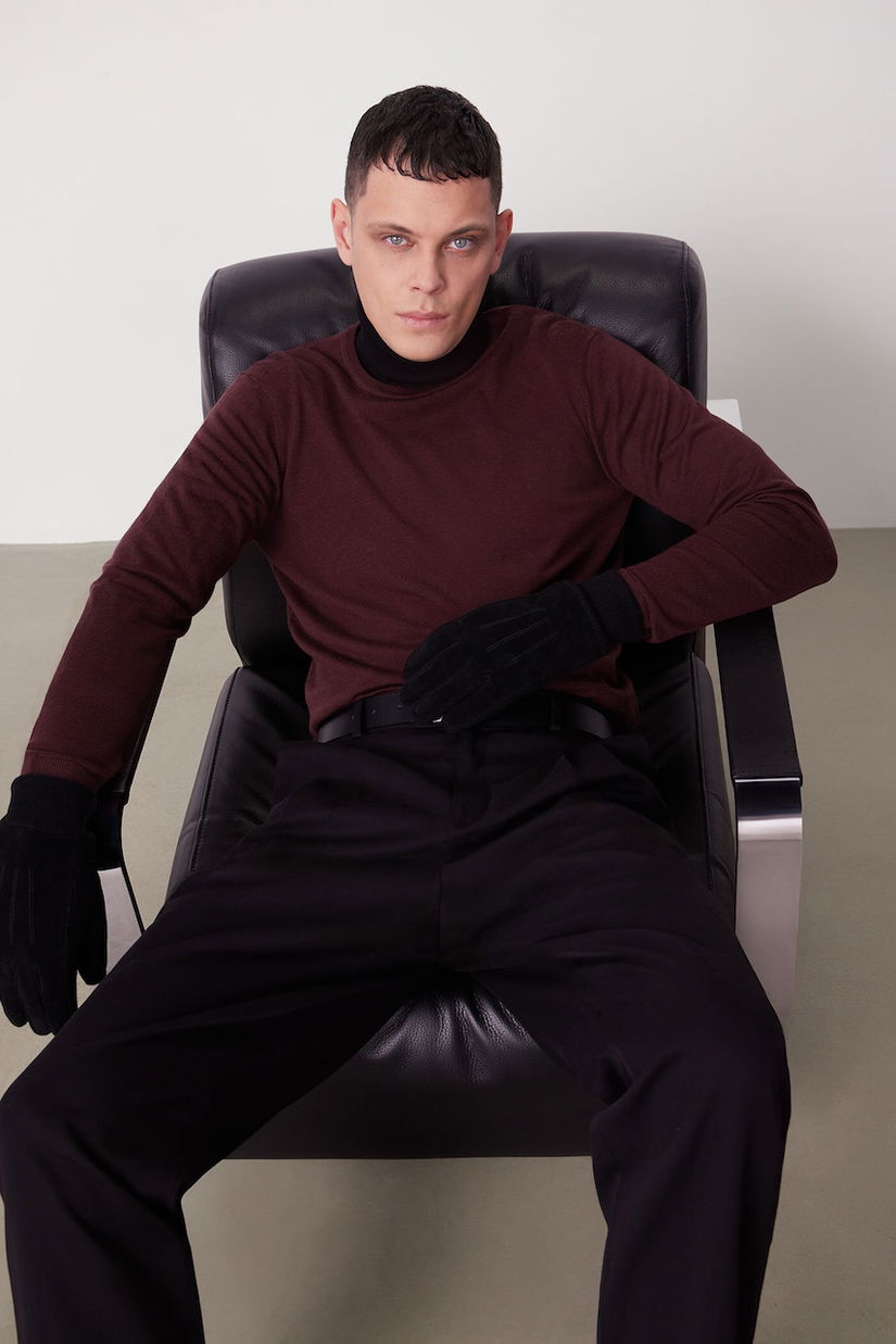 Medicine pulover din lână merino culoarea maro