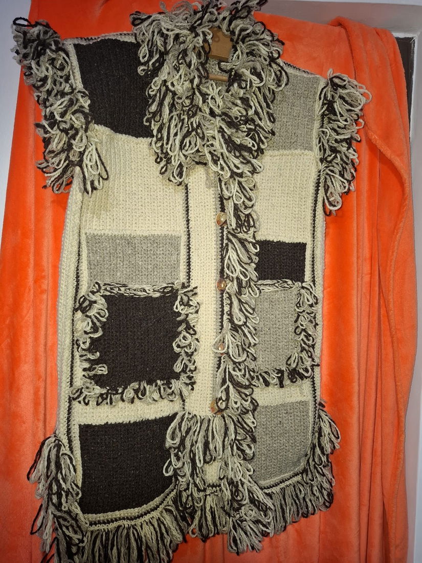 Vesta din lana de oaie 100%