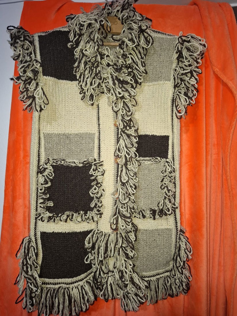 Vesta din lana de oaie 100%