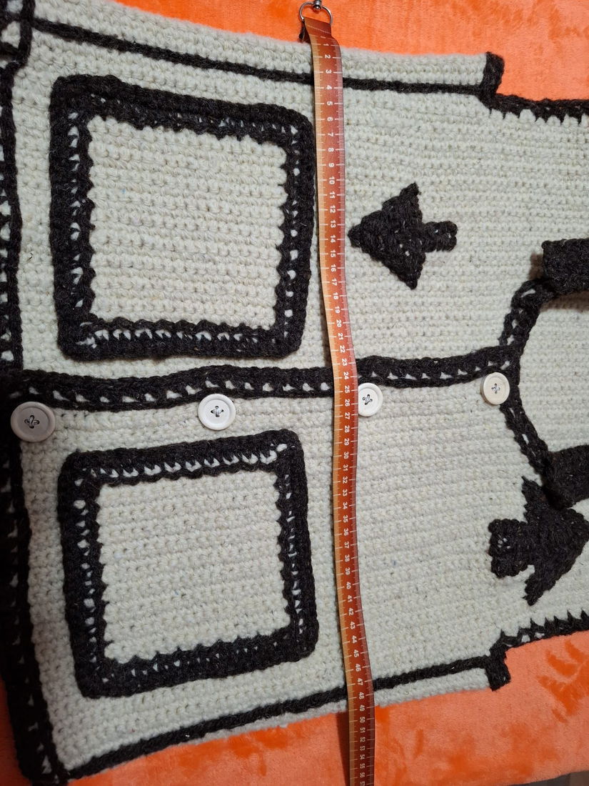 Vesta din lana de oaie 100%