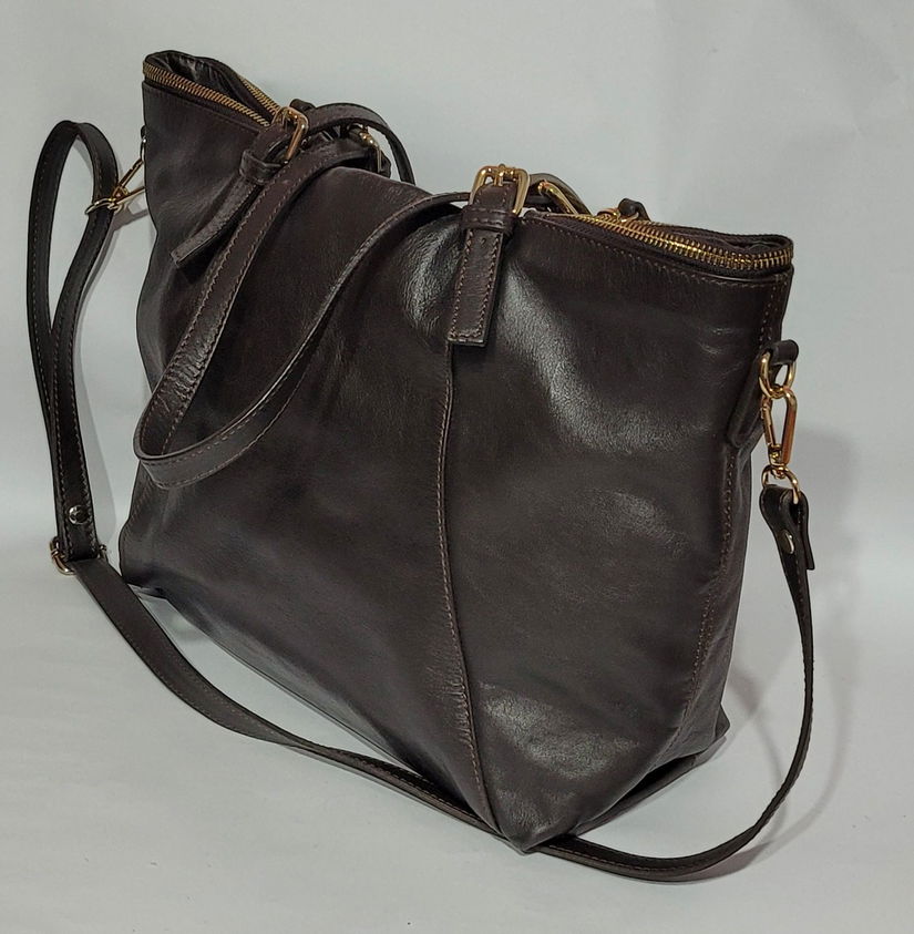 Geanta din piele maro ciocolatiu