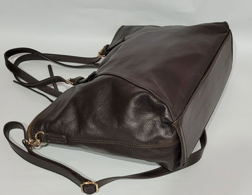 Geanta din piele maro ciocolatiu