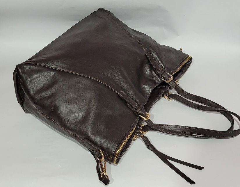 Geanta din piele maro ciocolatiu