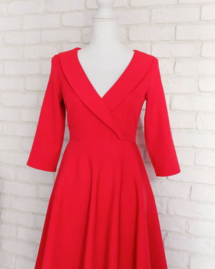 Rochie Clos Rosie cu Guler Intors