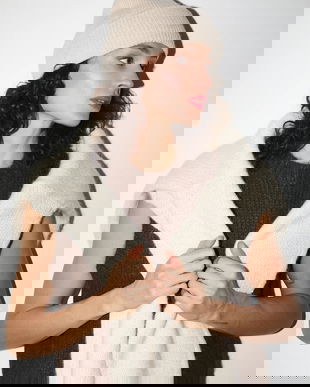 Medicine caciula din amestec de lana culoarea bej