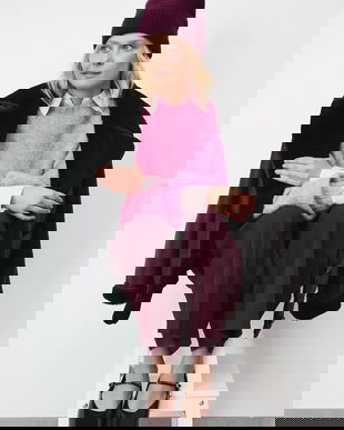 Medicine caciula culoarea bordo