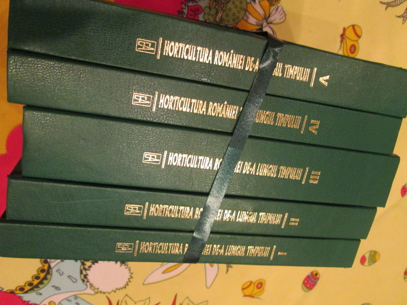 5 volume noi Horticultura Romaniei