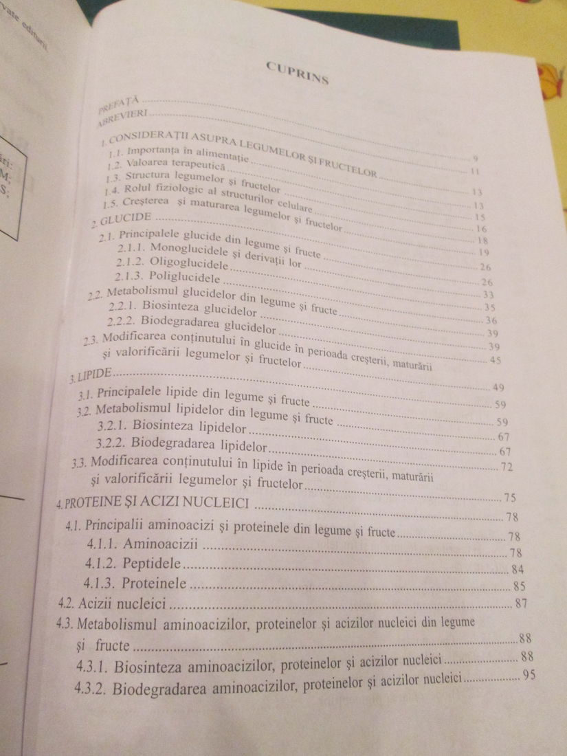 2001 carte Biochimia si fiziologia legumelor si fructelor