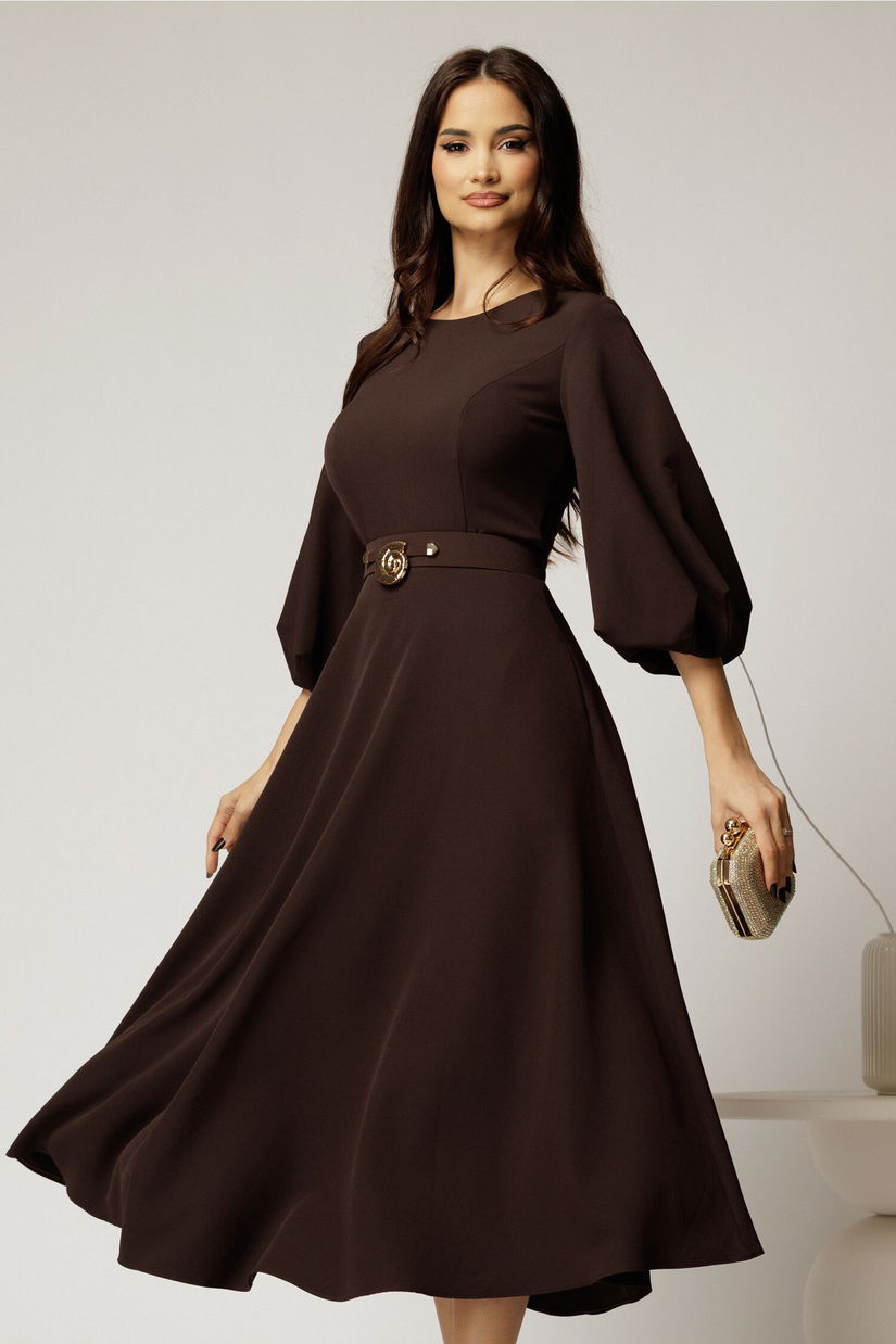 Rochie midi maro din crep in clos cu maneci bufante si curea in talie