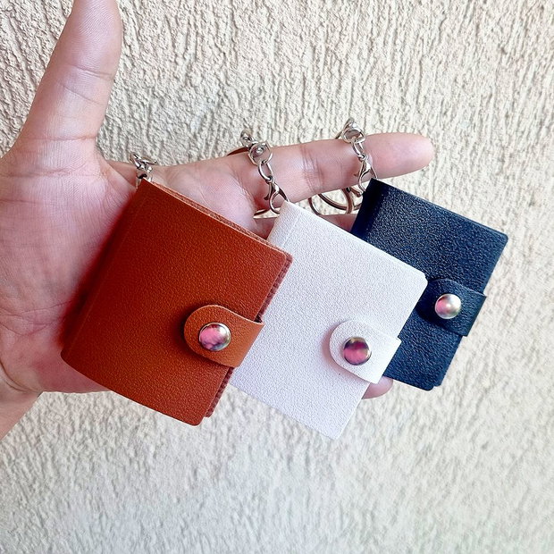 Breloc - Mini Album Poze