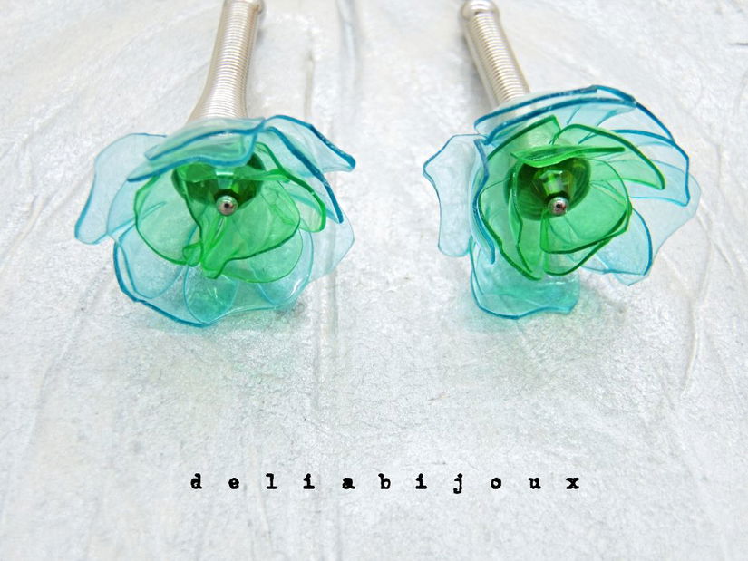 Cercei statement handmade unicat - PET-uri (plastic) reciclate - flori (cod1326)