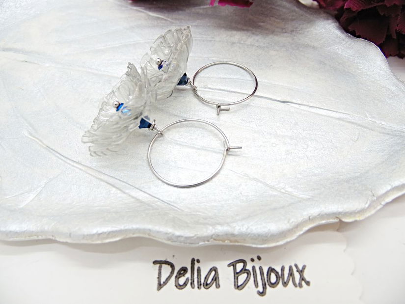 Cercei statement Păpădii de lumină realizați manual din plastic reciclat și cristal albastru electroplacat (cod1327)