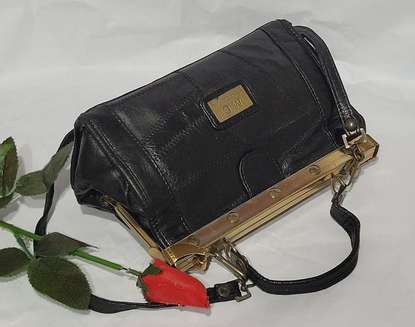 Geanta vintage Chantal