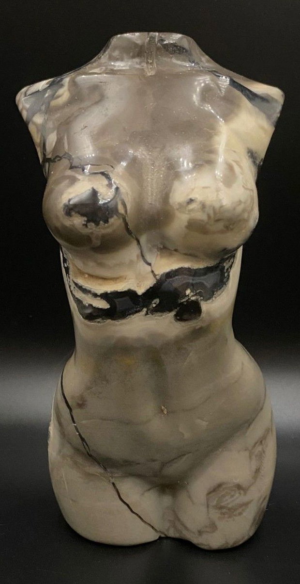 Agat Vulcanic - Sculptura nud piatra semipretioasa