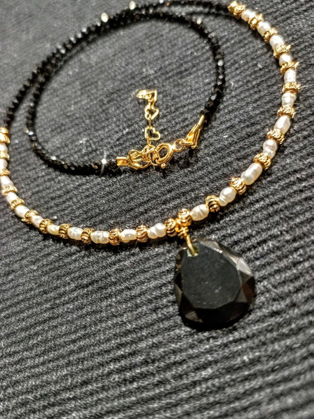 Colier vermeil perle naturale de cultura baroc mini spinel negru onix GAVBARI medalion minimalist boho chic trendy - Transport gratuit