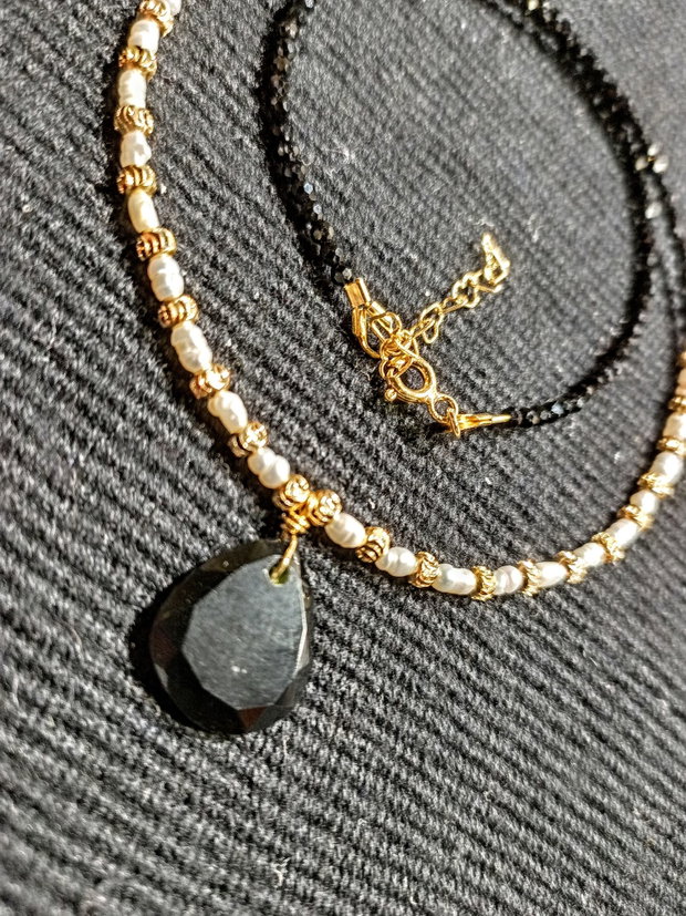 Colier vermeil perle naturale de cultura baroc mini spinel negru onix GAVBARI medalion minimalist boho chic trendy - Transport gratuit
