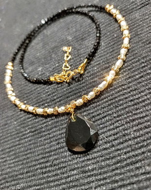 Colier vermeil perle naturale de cultura baroc mini spinel negru onix GAVBARI medalion minimalist boho chic trendy - Transport gratuit