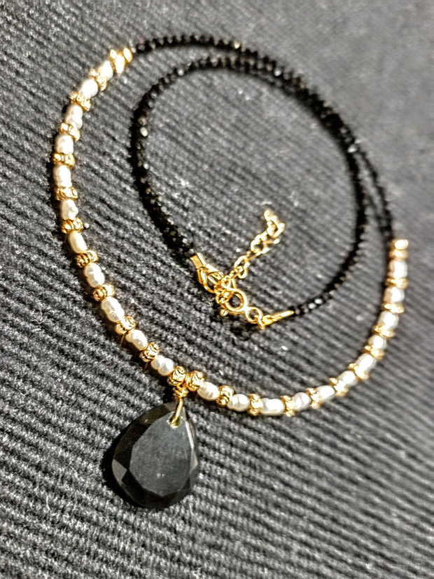 Colier vermeil perle naturale de cultura baroc mini spinel negru onix GAVBARI medalion minimalist boho chic trendy - Transport gratuit