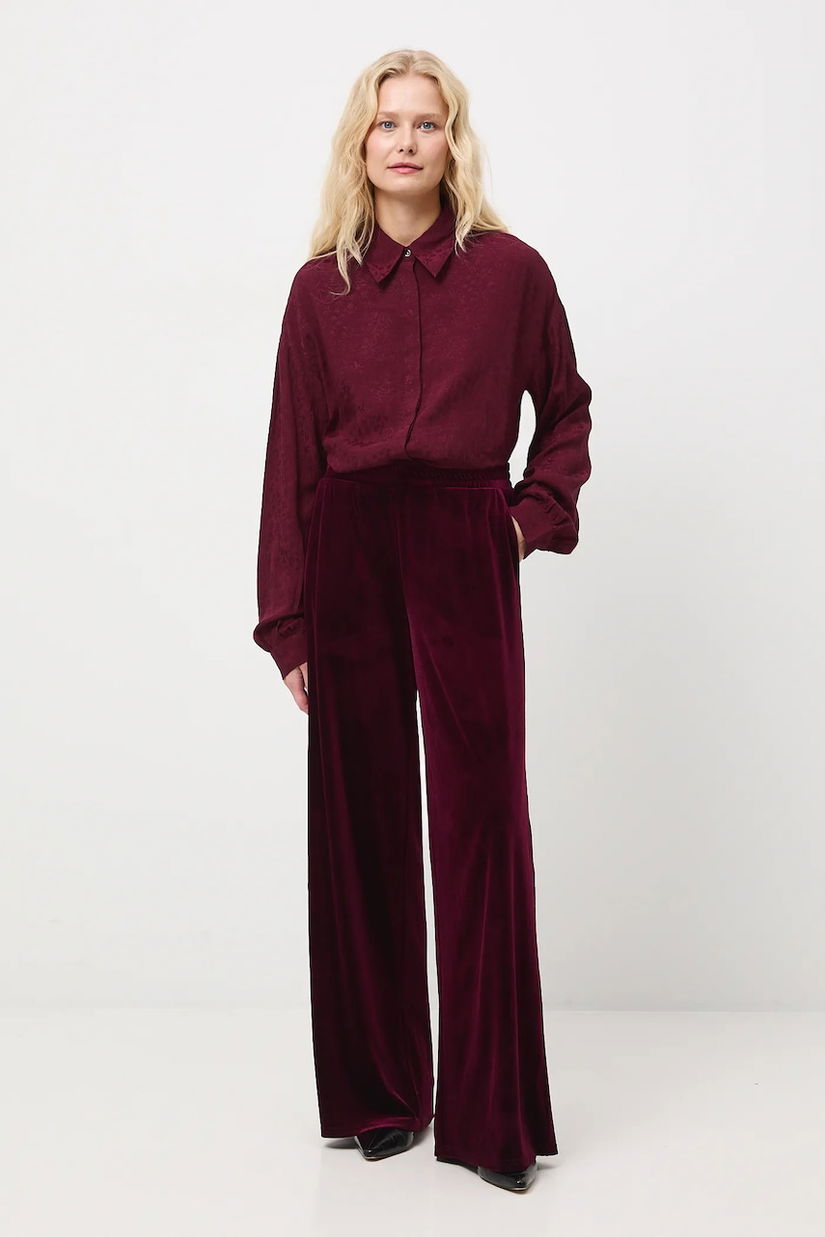 Medicine camasa culoarea bordo, cu guler clasic, regular