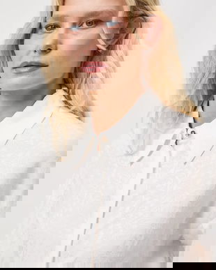 Medicine camasa culoarea bej, cu guler clasic, regular