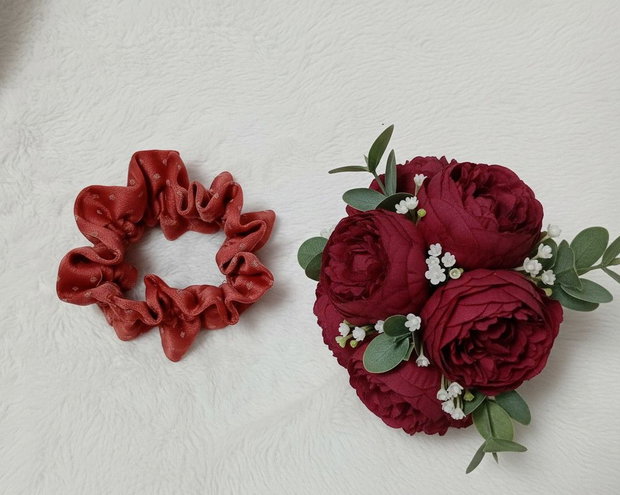 Elastic de păr (Ruffle Scrunchie)