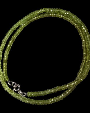 Colier din peridot