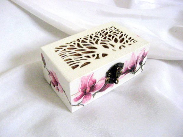 cutie lemn decorata cu flori 50645