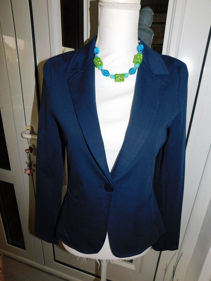 Taior nou Italia, office , elegant , etichete atasate, colier cadou